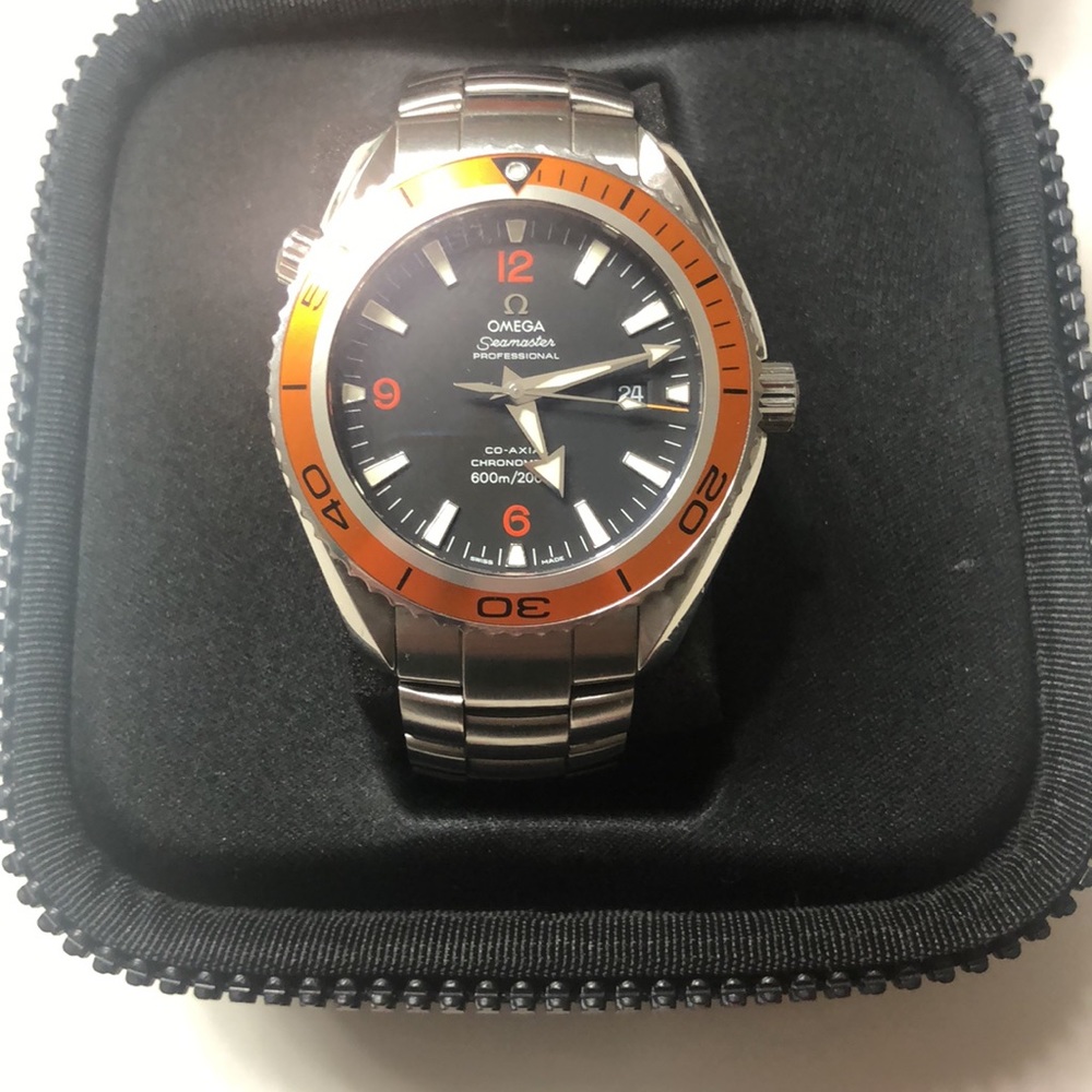 OMEGA Planet Ocean Men's Black Watch Orange Bezel - Picture 2 of 5
